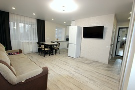 квартира с евроремонтом и мебелью