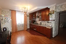 продается 3-х ком квартира!